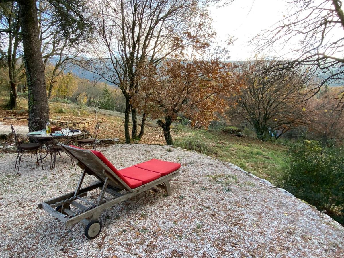 La Maison De Mado Et Sa Cabane Dans Les Arbres Plan d'Aups Εξωτερικό φωτογραφία